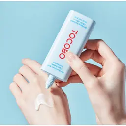 Зволожуюче сонцезахисне крем-молочко Tocobo Bio Watery Sun Cream SPF50+ PA++++ 50 мл - мініатюра 2