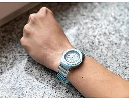 Годинник Casio LRW-200HS-2EVEF - мініатюра 4