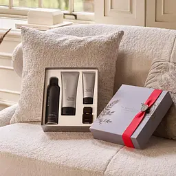 Подарунковий набір Rituals The Ritual of Homme Medium Gift Set: парфумована вода 15 мл + піна для душу 200 мл + лосьйон для тіла 70 мл +  гель для душу для тіла та волосся 200 мл. - мініатюра 3