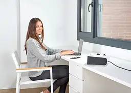Тепловентилятор BLACK+DECKER 2,0 кВт, площа обігріва 20 кв.м., підлоговий, білий (BXSH2001E) - мініатюра 5