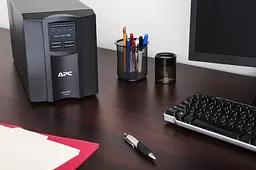 APC ДБЖ Smart-UPS 1000VA/700W, LCD, USB, SmartConnect, 8xC13 - мініатюра 2
