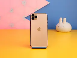 Смартфон Apple iPhone 11 Pro Max 64GB Gold (MWH12) Б/В [163327] - мініатюра 6