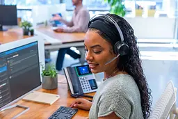 Гарнітура Poly комп'ютерна стерео On-ear Voyager Focus 2 USB-A Bluetooth всеспрямований ANC Acoustic fence чорний (76U46AA) - мініатюра 7