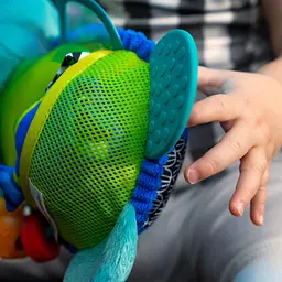 Іграшка-підвіска розвиваюча Baby Einstein Neptunes Sensory Sidekick Activity Plush Toy (13156) - мініатюра 6