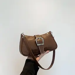 Подовжена сумка через плече з екошкіри Lilly P2-8577-1DB темно коричнева - мініатюра 3