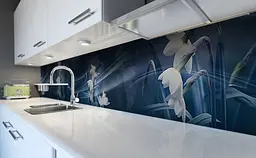 Вініловий кухонний фартух Туман Нарциси наклейка для кухні ПВХ Квіти Синій 60х200 см Happy Pocket Z181554
