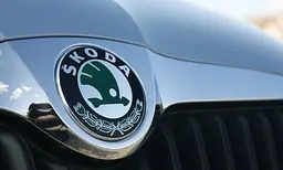 Емблема Skoda рівна скотчі D88 мм - мініатюра 3