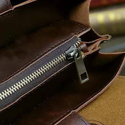 Портфель чоловічий для документів А4 коричневий через плече 417 - мініатюра 6