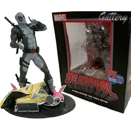 Фігурка колекційна Diamond New SDCC PX Marvel Gallery Deadpool Марвел Дедпул 26 см WST DР 10.90