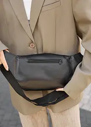 Велика жіноча шкіряна сумка бананка Sambag Tirso Max чорна 38 × 17 × 6 см (81341101) - мініатюра 3