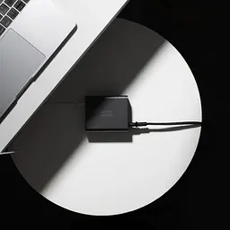Мережевий зарядний пристрій Native Union Fast GaN Charger PD 140 Вт Desktop USB-C 4-Port Black (FAST-PD140-BLK-EU) - мініатюра 4