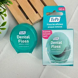 Зубна нитка TePe Dental Floss вощена, що розпушується (м'ята), 40 м