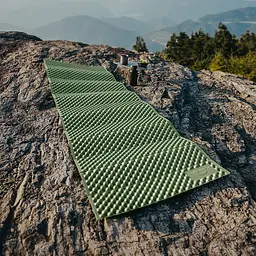 Килимок складаний IXPE Naturehike CNK2450WS044, алюмінієва плівка, 195x60х1,8 см, оливковий зелений - мініатюра 7