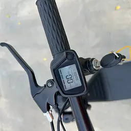 Електросамокат EVOBIKE Zen U12 MAX 2025 року червоний | електросамокат з трьома фарами, корзинкою та багажником - мініатюра 6