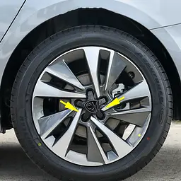 Ковпак колеса Peugeot чорний п’ятикутний 1 шт OEM 9836678580 (ковпачок, заглушка диска) - мініатюра 4