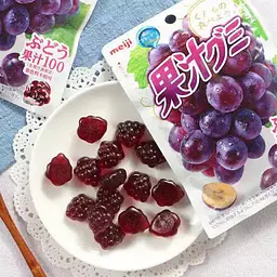 Жувальні цукерки MEIJI Fruit Juice Gummy зі смаком винограду 54 г - мініатюра 2