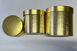 Набір круглих подарункових коробок 3 шт золоті коробки для квітів та подарунків - мініатюра 3