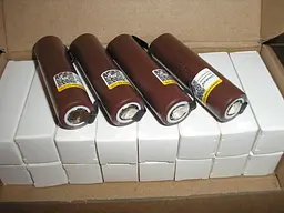 Акумулятор 18650 HG2 3000mAh 3.7 V 20А під пайку - мініатюра 5