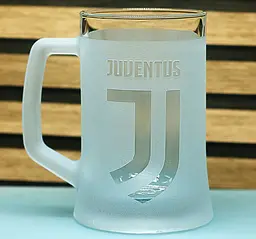 Пивний келих 660 мл ФК Juventus Ювентус з гравіюванням подарунок для фаната   футбольний кухоль