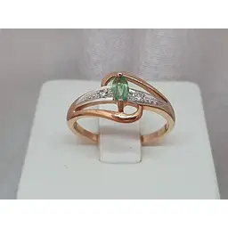Золоте кільце з діамантами і смарагдом. RE15904K 17 - мініатюра 2