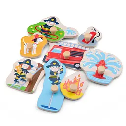 Пазл дерев'яний New Classic Toys Пожежна бригада, 8 частин (10433) - мініатюра 2