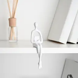 Декоративна статуетка MBM My Home Людина з книгою біла (DH-ST-26 WHITE) - мініатюра 2