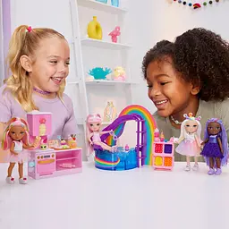 Ігровий набір з лялькою RAINBOW HIGH серії "Littles" – КОНДИТЕРСЬКА КЕНДІ (з аксес.) Rainbow High 522058 - мініатюра 3