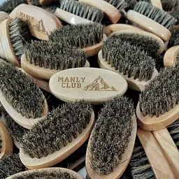 Щітка для бороди Manly Club Beard Brush дорожнього розміру - мініатюра 4
