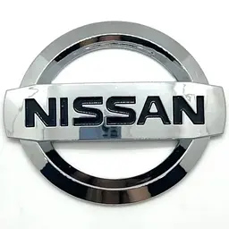 Емблема решітки задня для Nissan Хром 100х85 мм Пластик на скотчі (Завод)