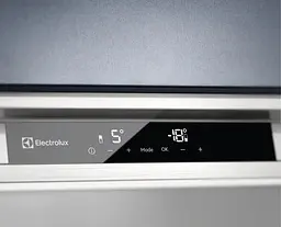 Вбудований холодильник із морозильною камерою Electrolux RNS8FF19S Білий (RNS8FF19S) - мініатюра 5