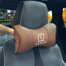 Подушка на підголівник з логотипом Zeekr Екошкіра 3D Кольоровий лого Коричневий-Коричневий кант 1 шт