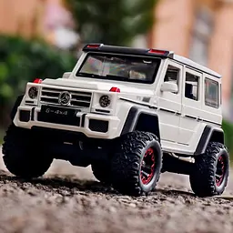 Колекційна металева модель автомобіля АвтоЕксперт Mercedes-Benz G500 4x4 з інерцією, світлом та звуком 1:24 - мініатюра 4