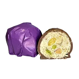 Дубайські цукерки LUX CHOCO 3112 з подрібненим мигдалем, фісташкою, лісовими горіхами та тістом катаїфі