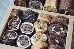 Рахат лукум мікс бокс ( Нутелла, Орео, Кориця, Брауні)