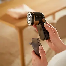 Машинка для чистки трикотажу Philips чорна (GC026/80) - мініатюра 4