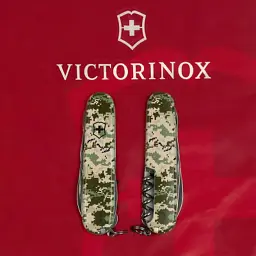 Ніж Victorinox Climber Army Піксель (1.3703.3_W3940p) - мініатюра 11