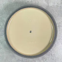 Каструля із кришкою Le Creuset Signature Cast Iron Round Casserole 21177200902430 20 см 2.4 л вогняна - мініатюра 6