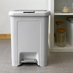 Відро для сміття MBM My Home з кришкою та педаллю 18 л сіре (BIN-03 18L GRAY) - мініатюра 4