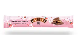 Шоколадний батончик Baileys Chocolate Strawberry Cream 35 г - мініатюра 2