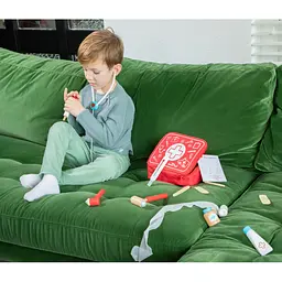 Ігровий набір New Classic Toys Дитячий лікар (18291) - мініатюра 4