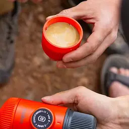 Еспресо-кавоварка Wacaco Nanopresso 18 барів 80 мл з чохлом Червоний - мініатюра 4