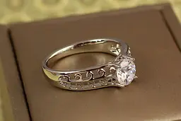 Кільце Xuping Jewelry Ліана з білим каменем р 20 сріблясте - мініатюра 2