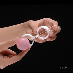 Набір вагінальних кульок Lelo Beads, діаметр 3,5 см, змінне навантаження, 2 х 28 г і 2 х 37 г - мініатюра 6