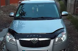 Дефлектор капоту мухобійка Skoda Fabia 5J 2007-2011 Євро Кріплення (Vip Tuning) - мініатюра 3