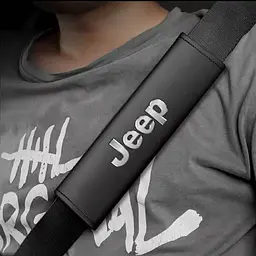 Накладка на пас безпеки Modena Jeep S 350 мм Кольоровий 3D Логотип Екошкіра Чорна 1 шт