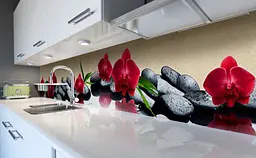 Вініловий кухонний фартух Червоні Орхідеї на каменях наклейка для кухні ПВХ Квіти Бежевий Happy Pocket Z181583