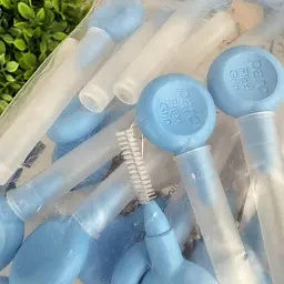 Міжзубні щітки Paro flexi grip тонкі, Ø 3.8 мм, блакитні, 30 шт - мініатюра 2
