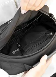 Жіноча сумка через плече бананка Sambag Flex чорна тканева 30 × 17 × 15 см (85351065) - мініатюра 7
