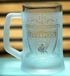 Пивний келих 660 мл Liverpool з гравіюванням подарунок для фаната ФК Ліверпуль футбольний кухоль