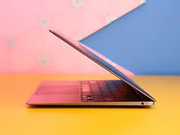 Ноутбук Apple MacBook Air 13" 8/256GB Space Gray 2020 (MGN63) Б/в [171873] - мініатюра 2